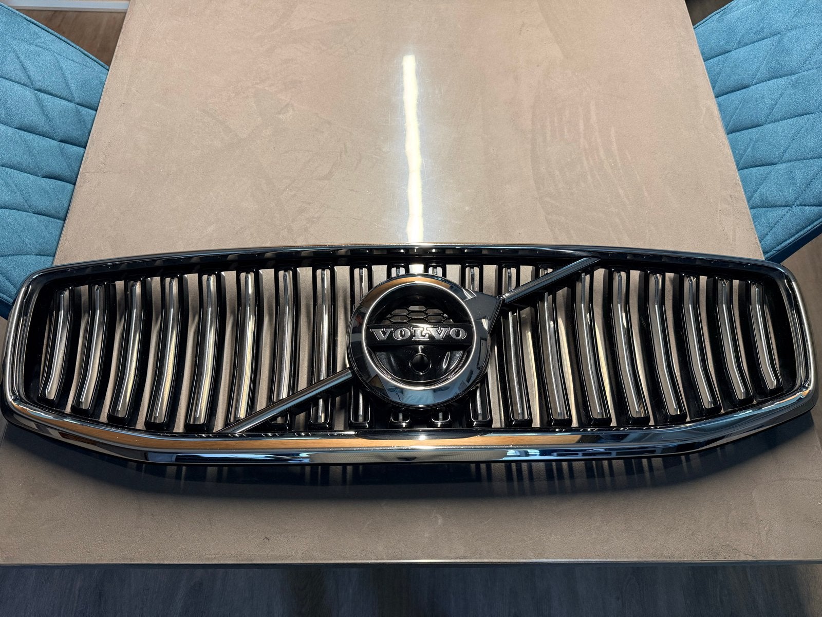 Volvo V60 originele chromen grill met camera-opening, Ophalen of Verzenden, Gebruikt, Volvo
