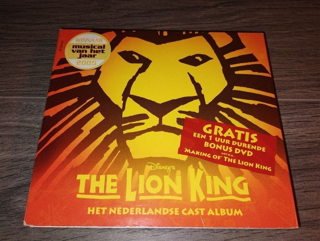 The Lion King - Het Nederlandse Cast Album [CD + DVD], Cd's en Dvd's, Cd's | Filmmuziek en Soundtracks, Ophalen of Verzenden, Zo goed als nieuw