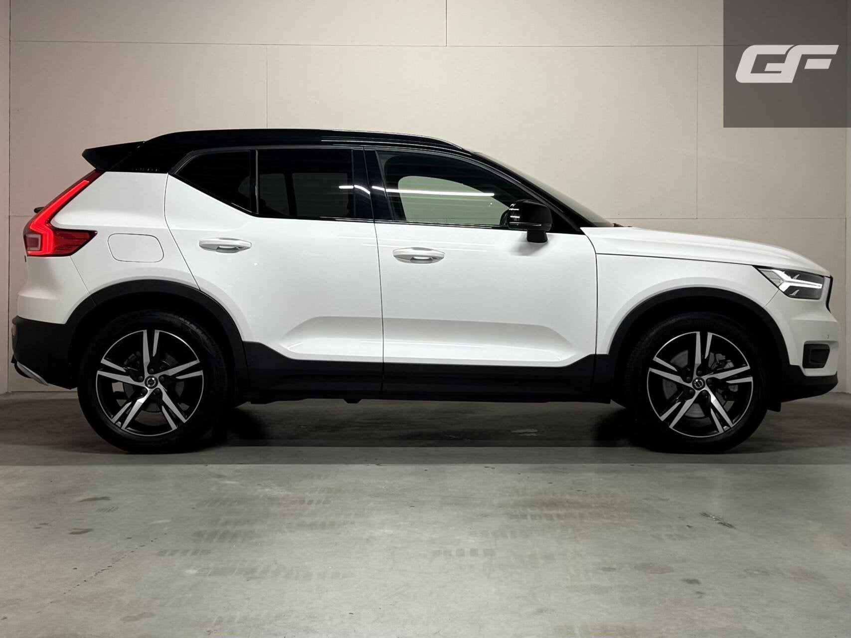 Volvo XC40 1.5 T5 Recharge R-Design Carplay Navi Cruise Came, Met garantie (alle), Wit, Plug-in hybride, Bedrijf