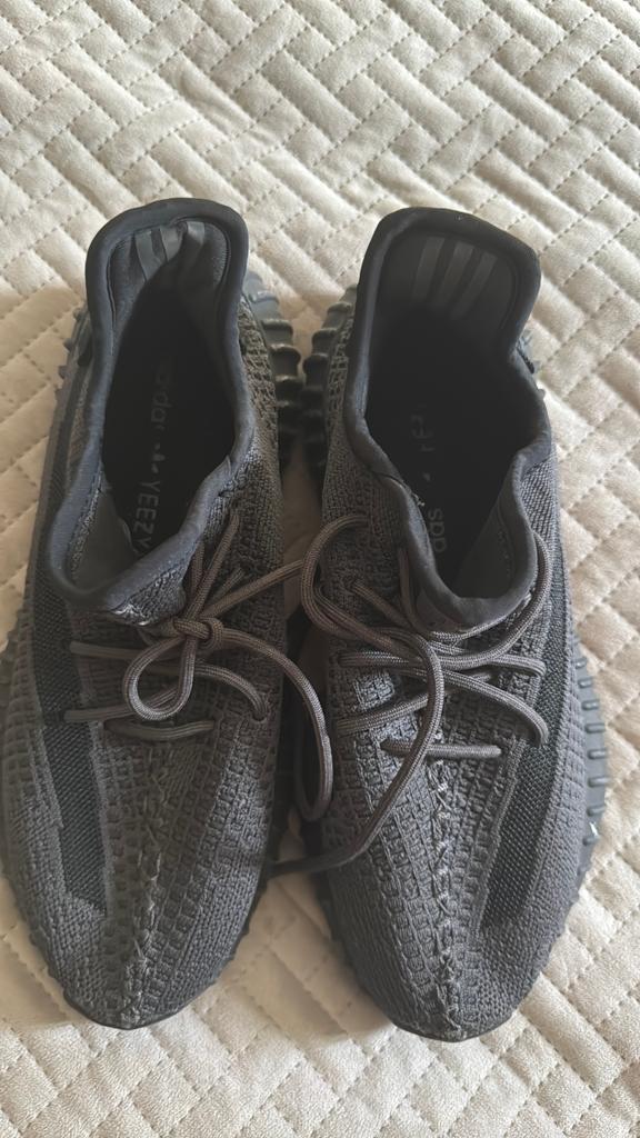 Yeezy Boost, Ophalen, Zwart, Sneakers of Gympen, Zo goed als nieuw