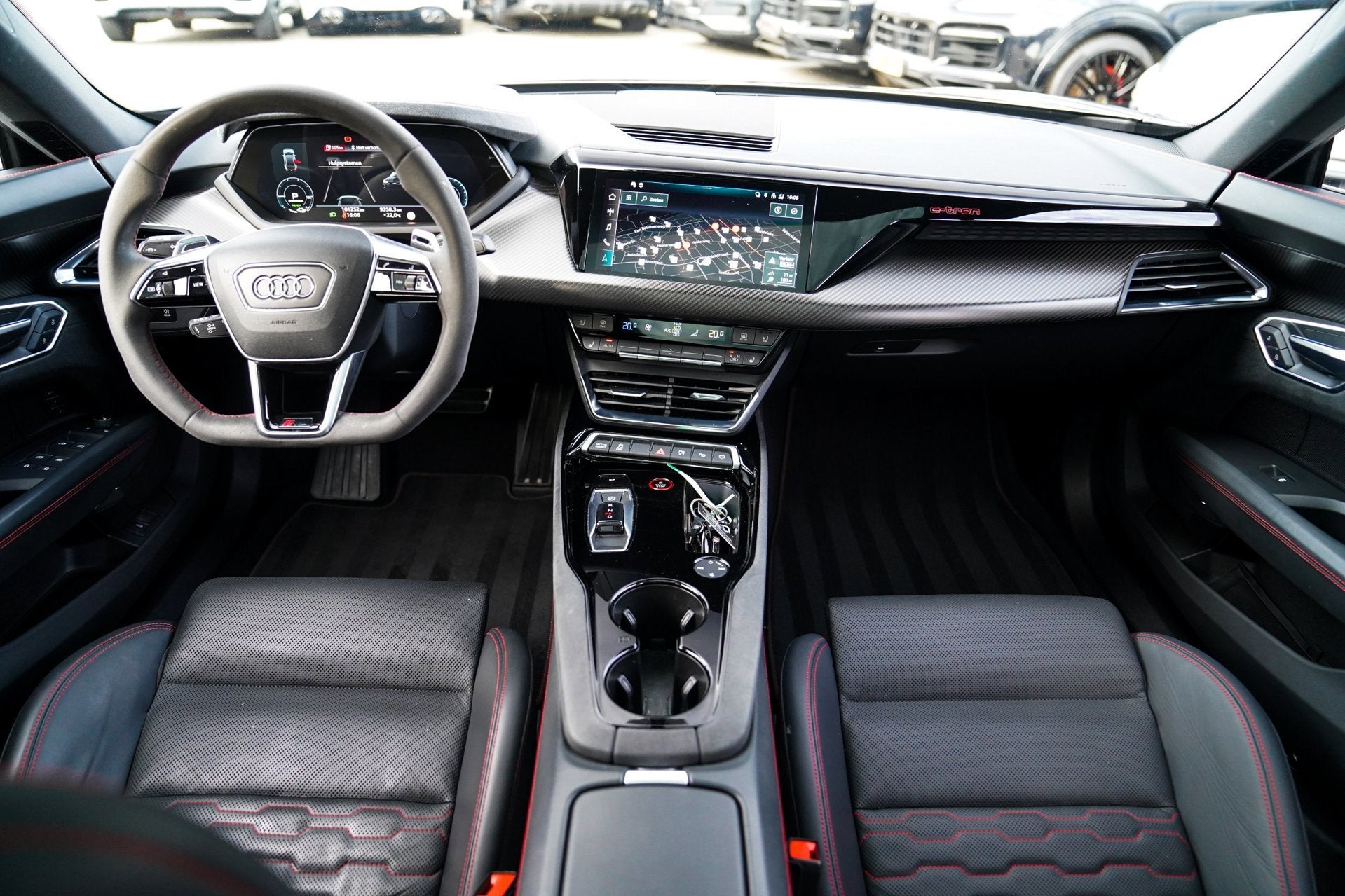 Audi E-tron GT RS 93 kWh | Carbon | B&O 3D | Massage | SOH 9, Auto's, Automaat, Dealer onderhouden, Gebruikt, Zwart