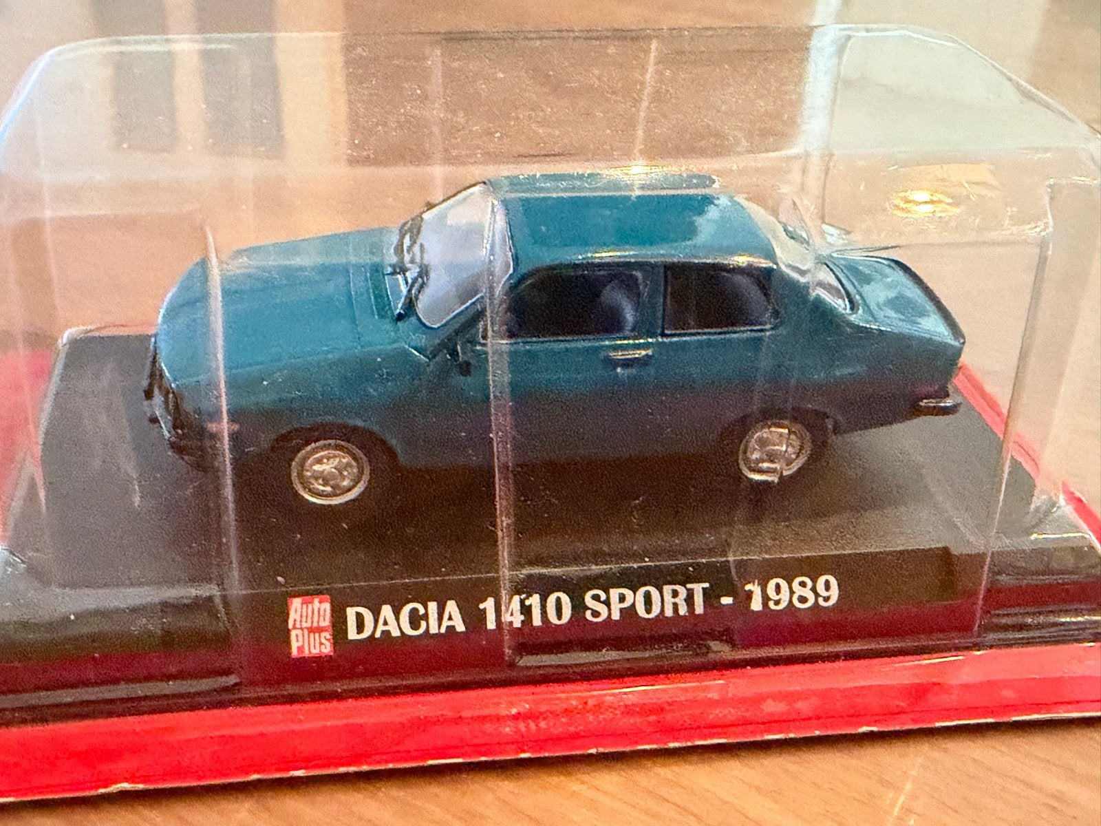 Dacia 1410 Sport 1989 modelauto met magazine, Ophalen of Verzenden, Nieuw