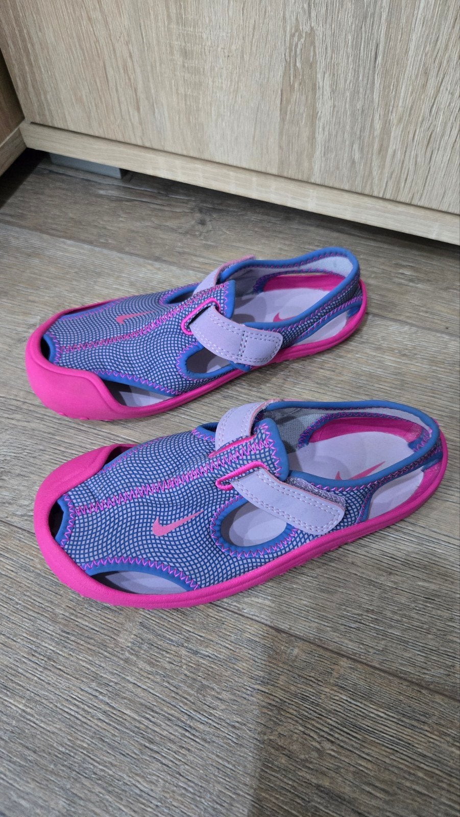 Nike Sunray Protect 2 Sandalen Roze/Paars Maat 29.5, Kinderen en Baby's, Kinderkleding | Schoenen en Sokken, Zo goed als nieuw