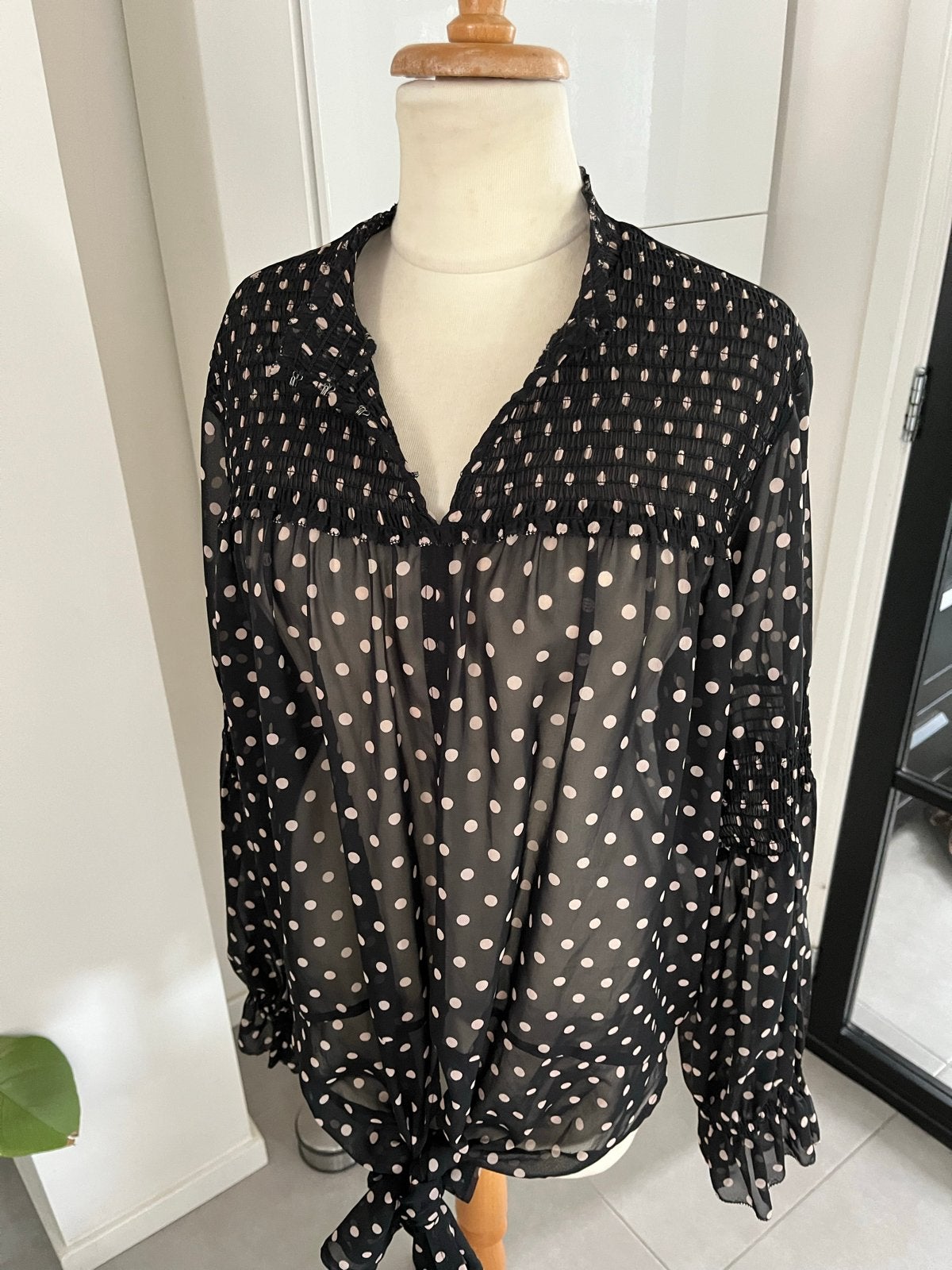 Steffen Schraut Blouse Zwart met Crème Polka Dots - Maat 42, Ophalen of Verzenden, Zo goed als nieuw, Maat 42/44 (L), Zwart