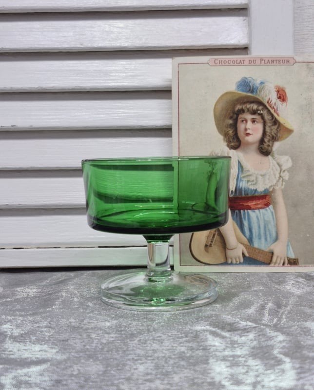 Luminarc Frankrijk,  vintage ijscoupe groen, 6 beschikbaar, Huis en Inrichting, Keuken | Servies, Overige stijlen, Ophalen of Verzenden