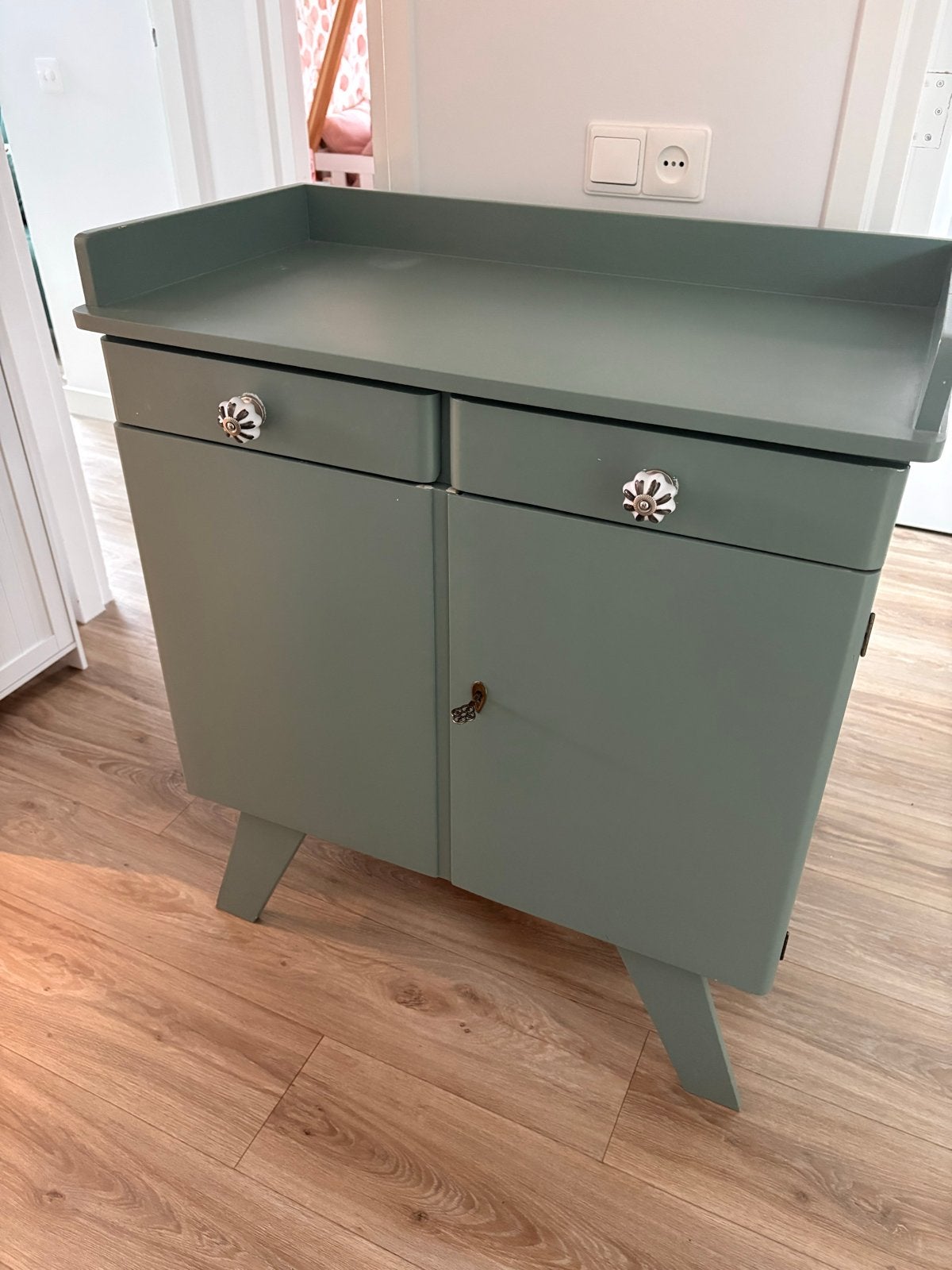 Groen kastje/commode met lades en deurtjes - 85x90x45 cm, Ophalen, Gebruikt, 75 tot 100 cm, Minder dan 50 cm