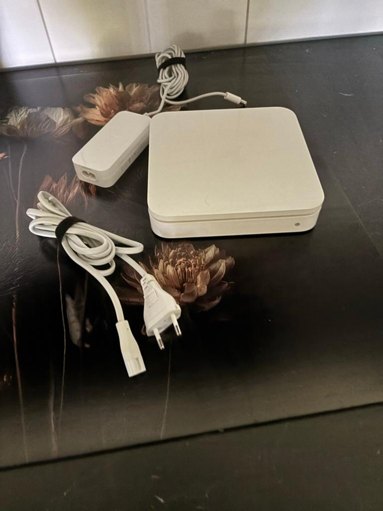 Apple AirPort Extreme Base Station, Computers en Software, Routers en Modems, Zo goed als nieuw, Router, Ophalen