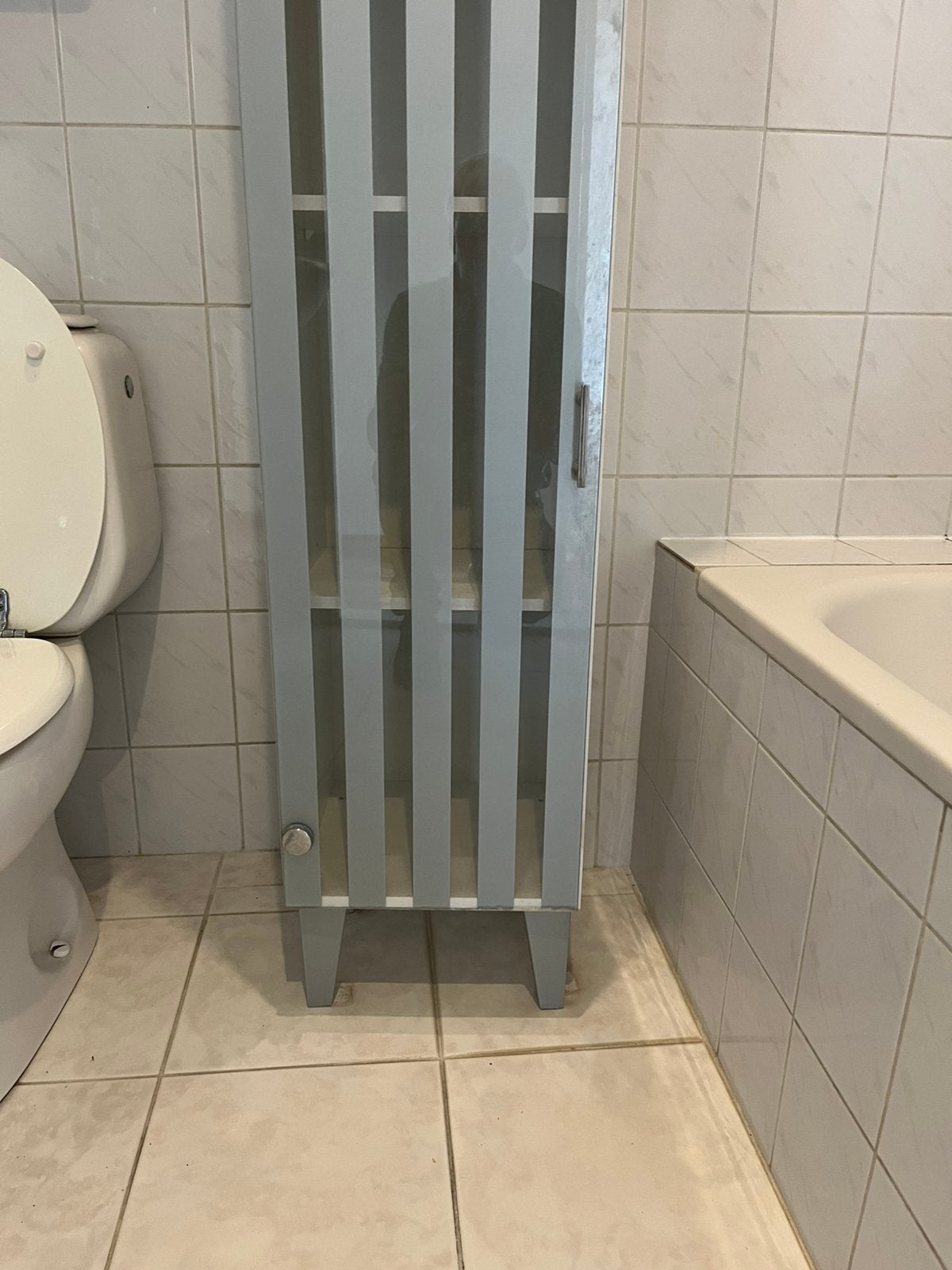 Badkamet handdoeken kastje, Huis en Inrichting, Met plank(en), Gebruikt, Overige houtsoorten, 150 tot 200 cm