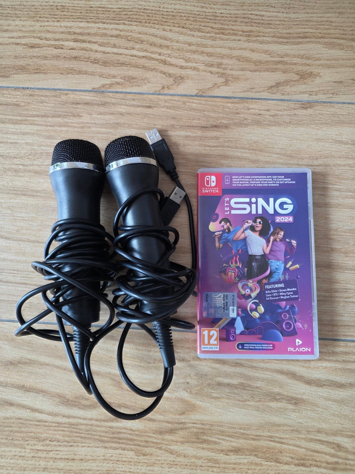 Let's Sing 2024 (Nintendo Switch) met 2 microfoons, Met games, Met 2 controllers, Ophalen of Verzenden, Zo goed als nieuw