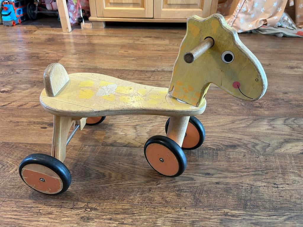 Houten Giraffe loopfietsje voor binnen, Ophalen, Zo goed als nieuw, Loopfiets
