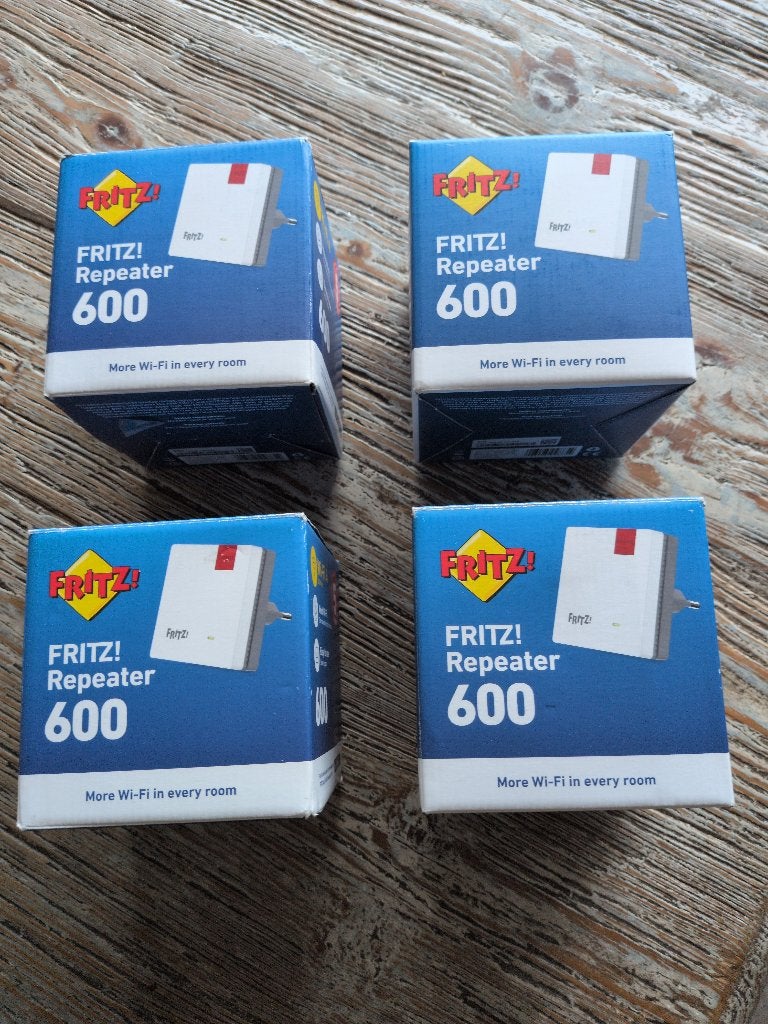 4 x fritzbox Repeater   600   |   Mesh   Wi-Fi   Extende, Computers en Software, Routers en Modems, Ophalen of Verzenden, Zo goed als nieuw