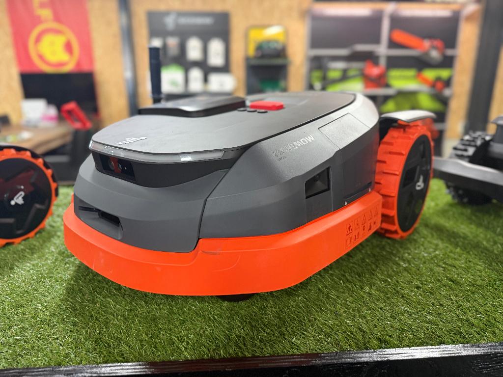 Showroommodel Segway Navimow X330, Ophalen of Verzenden, Nieuw, Minder dan 30 cm