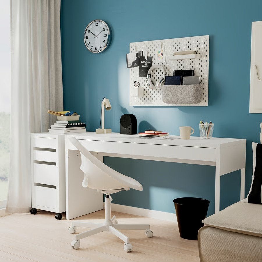 IKEA bureau Micke 142cmx50cm, Huis en Inrichting, Bureaus, Gebruikt, Kinderbureau, 50 cm, 142 cm