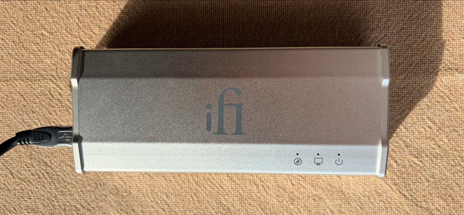 iFi iUSB Power USB-kabel met ruisonderdrukking, Ophalen of Verzenden, Zo goed als nieuw, Minder dan 2 meter, Overige kabels