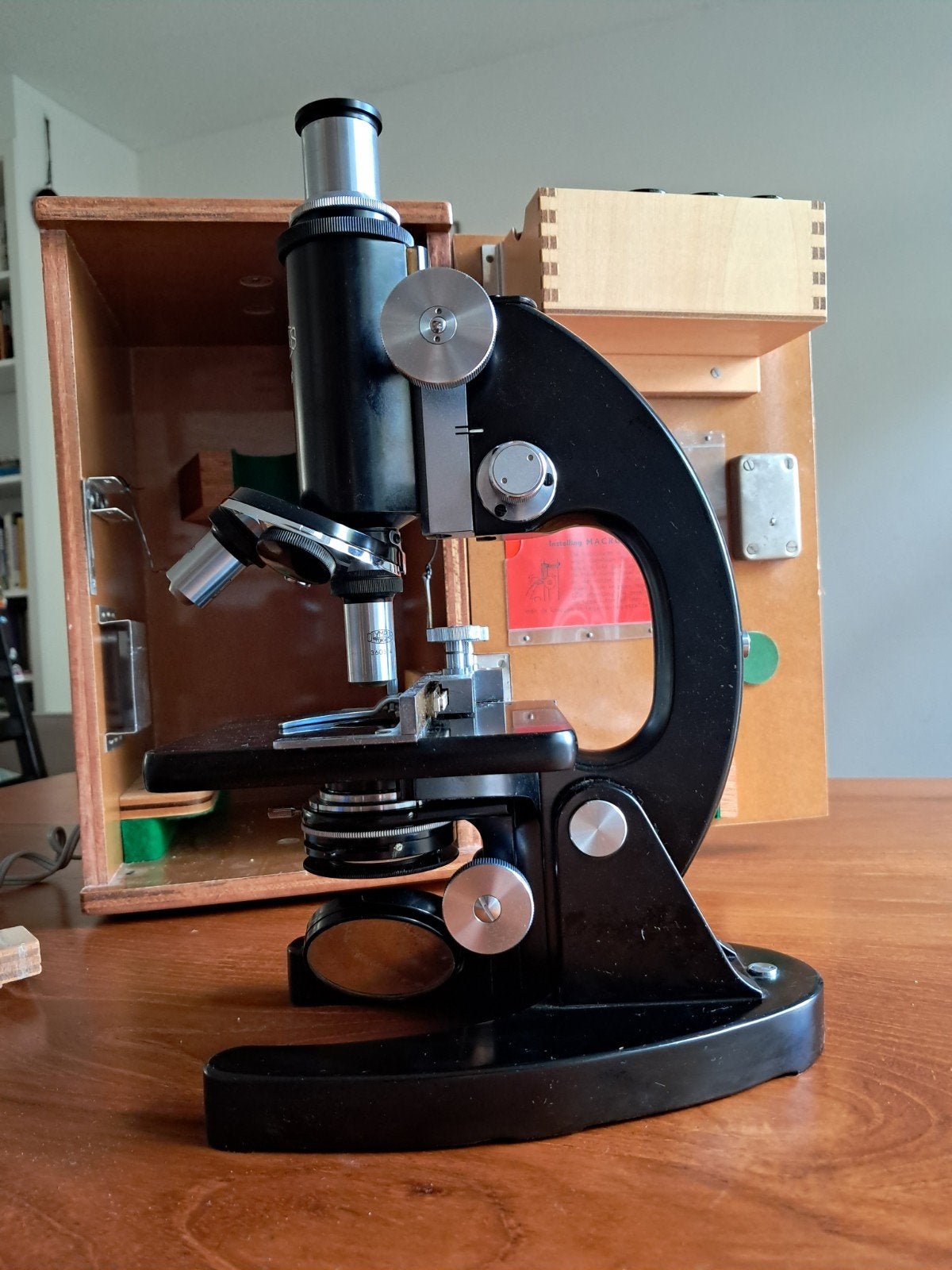Vintage Olympus Tokyo Microscoop Model G met Koffer, Ophalen, Gebruikt, 400x tot 1000x, Biologische microscoop