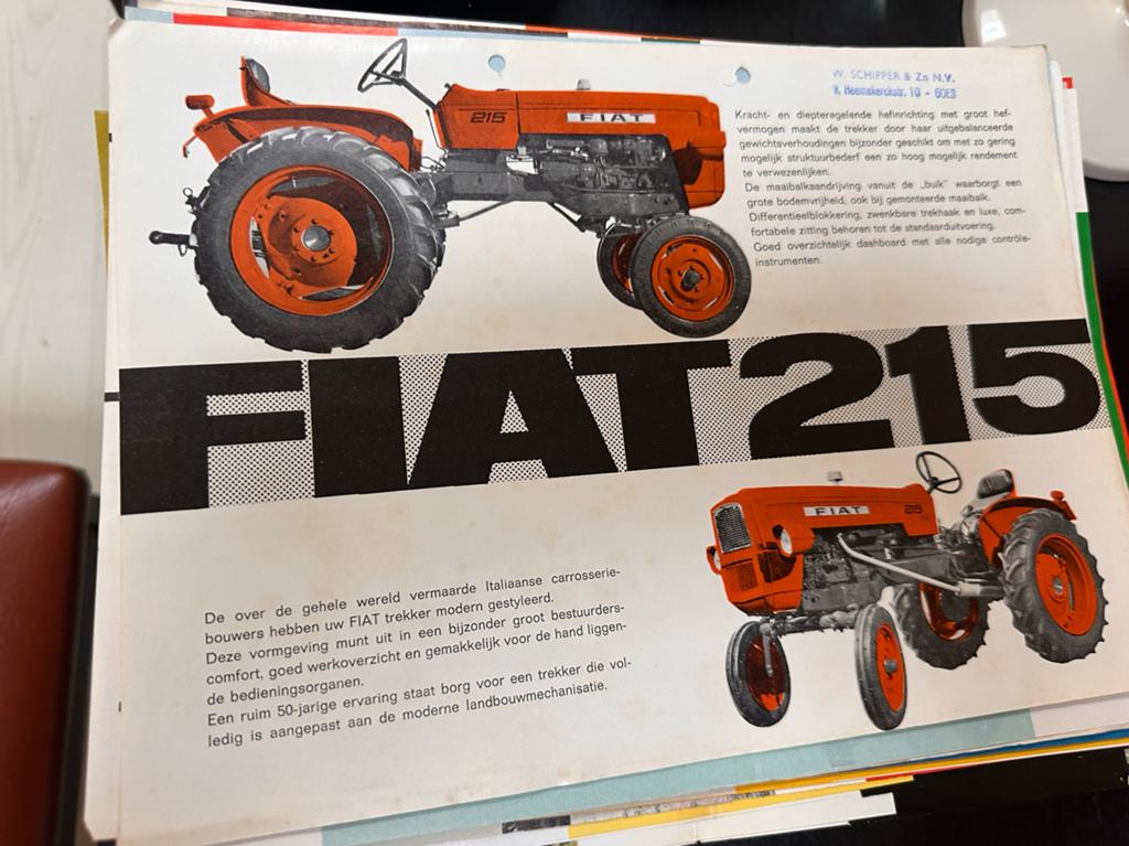 Oude Fiat 215 folder uit de jaren '60 - Landbouwmechanisatie, Ophalen of Verzenden, Zo goed als nieuw, Overige merken
