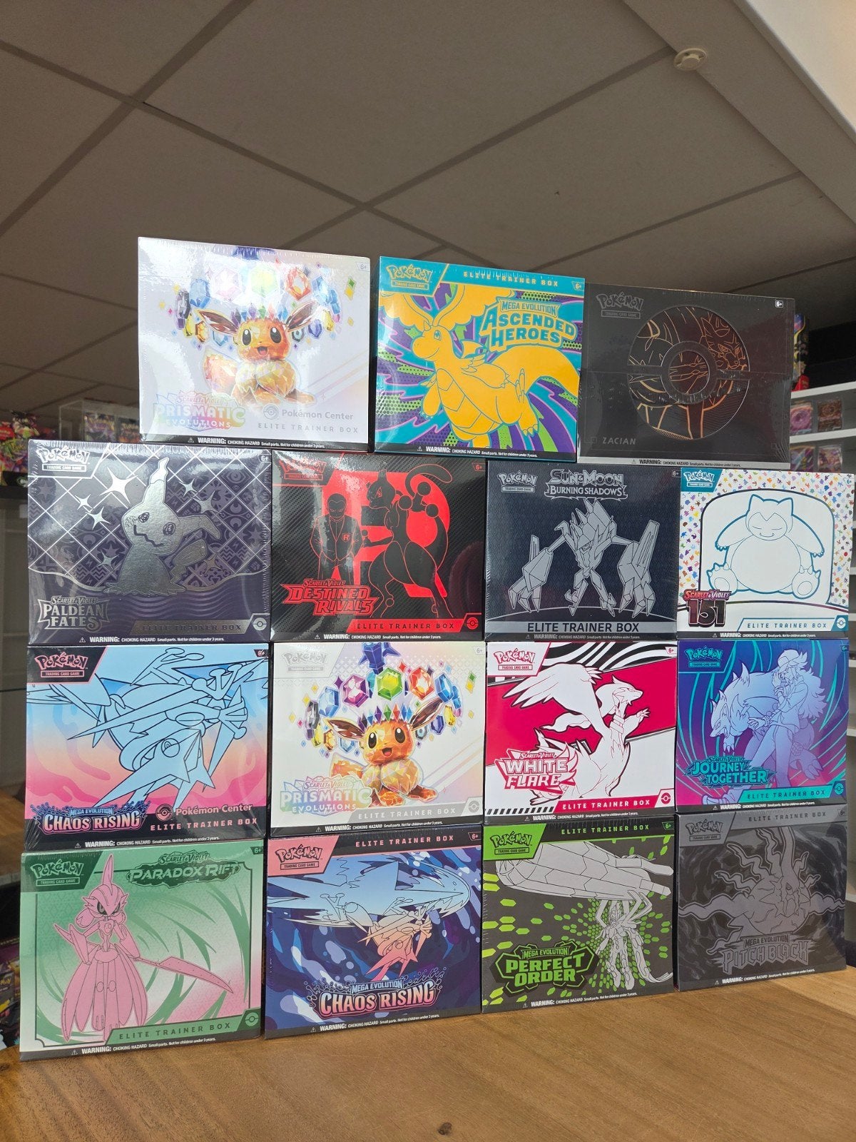 Pokemon Elite Trainer Box / ETB Cases, Ophalen of Verzenden, Nieuw