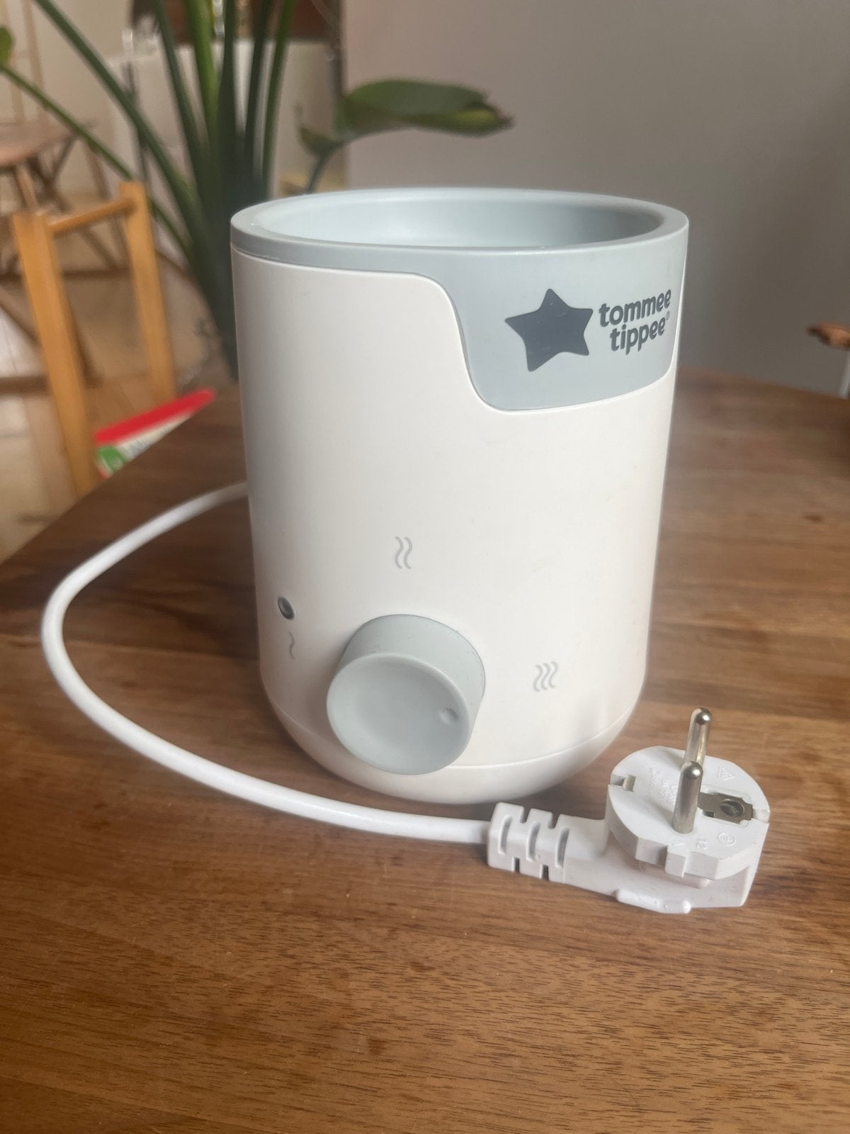 Tommee Tippee verwarmer fles of potje, Kinderen en Baby's, Babyvoeding en Toebehoren, Ophalen, Gebruikt, Flessen- of potjesverwarmer