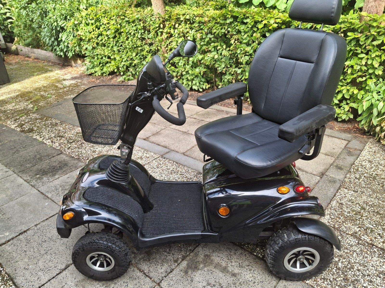 Nette Mango Lion 4 scootmobiel met extra zware accu, Ophalen, Gebruikt
