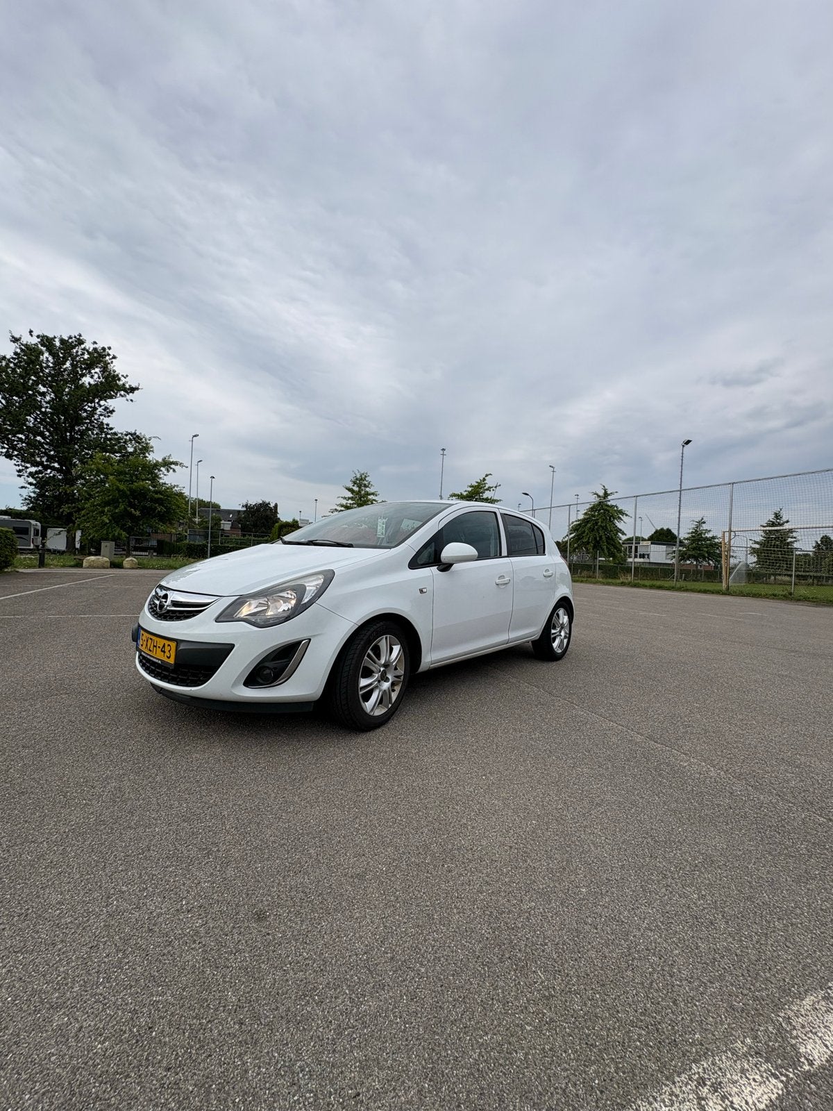 Opel Corsa 1.2 16V 5D 2014 Wit, Auto's, Opel, Voorwielaandrijving, 1063 kg, 4 cilinders, 1229 cc