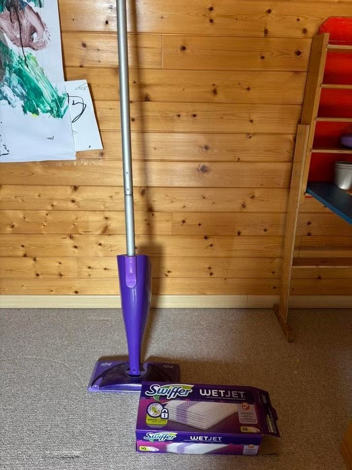 Swiffer WetJet spraymop met 8 doekjes, Ophalen