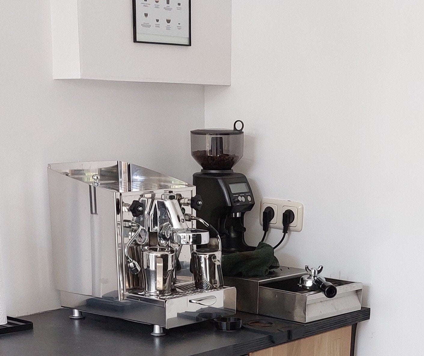 Izzo Vivi Espressomachine + eureka mignon bonenmaler, Witgoed en Apparatuur, Gebruikt, Espresso apparaat, Koffiebonen, 2 tot 4 kopjes
