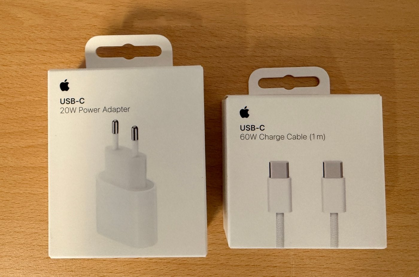 Apple USB-C 20w power adapter + USB-C kabel, Telecommunicatie, Mobiele telefoons | Telefoon-opladers, Universeel, USB-C, Nieuw