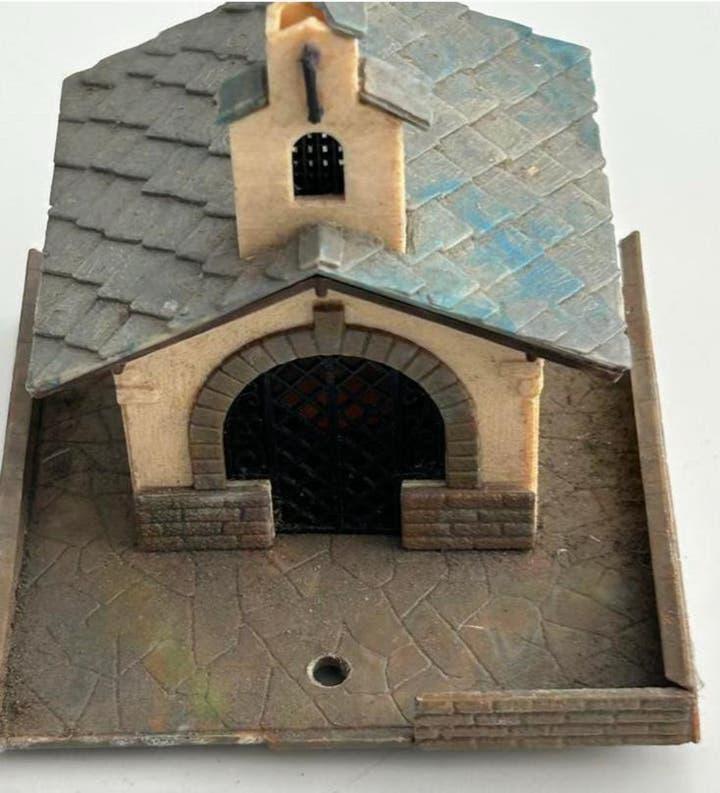 Kerk Huisje - Gedetailleerd Miniatuur Gebouw, Ophalen of Verzenden, Gebruikt, Brug, Tunnel of Gebouw, Overige merken