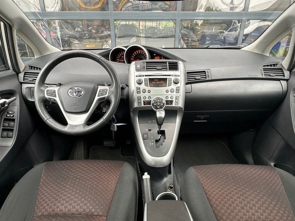 Toyota Verso 1.8 VVT-i Aspiration Aut/Climate/Cruise/Pano/Pd, Auto's, Euro 5, 450 kg, Gebruikt, 4 cilinders