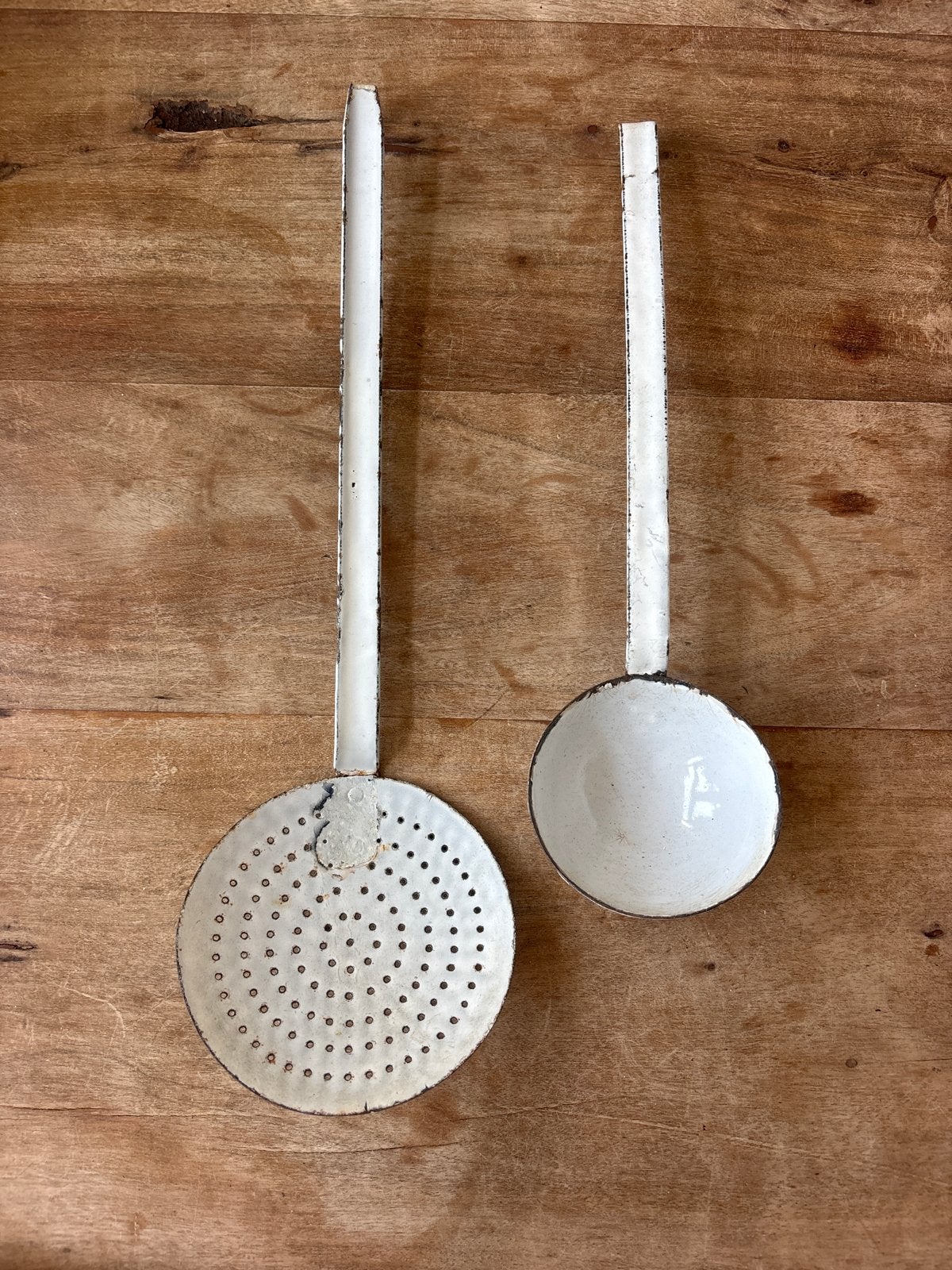 Vintage geëmailleerde schuimspaan en pollepel set, Antiek en Kunst, Antiek | Emaille, Ophalen of Verzenden