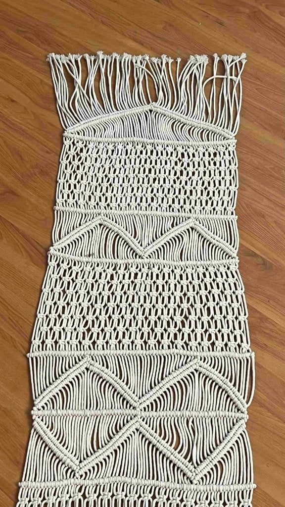 Vintage macramé tafelloper 180/37 cm, Gebruikt, Djt@dejuistetoon.eu, Ophalen of Verzenden, Mon Plaisir 19, Etten-Leur, Netherlands
