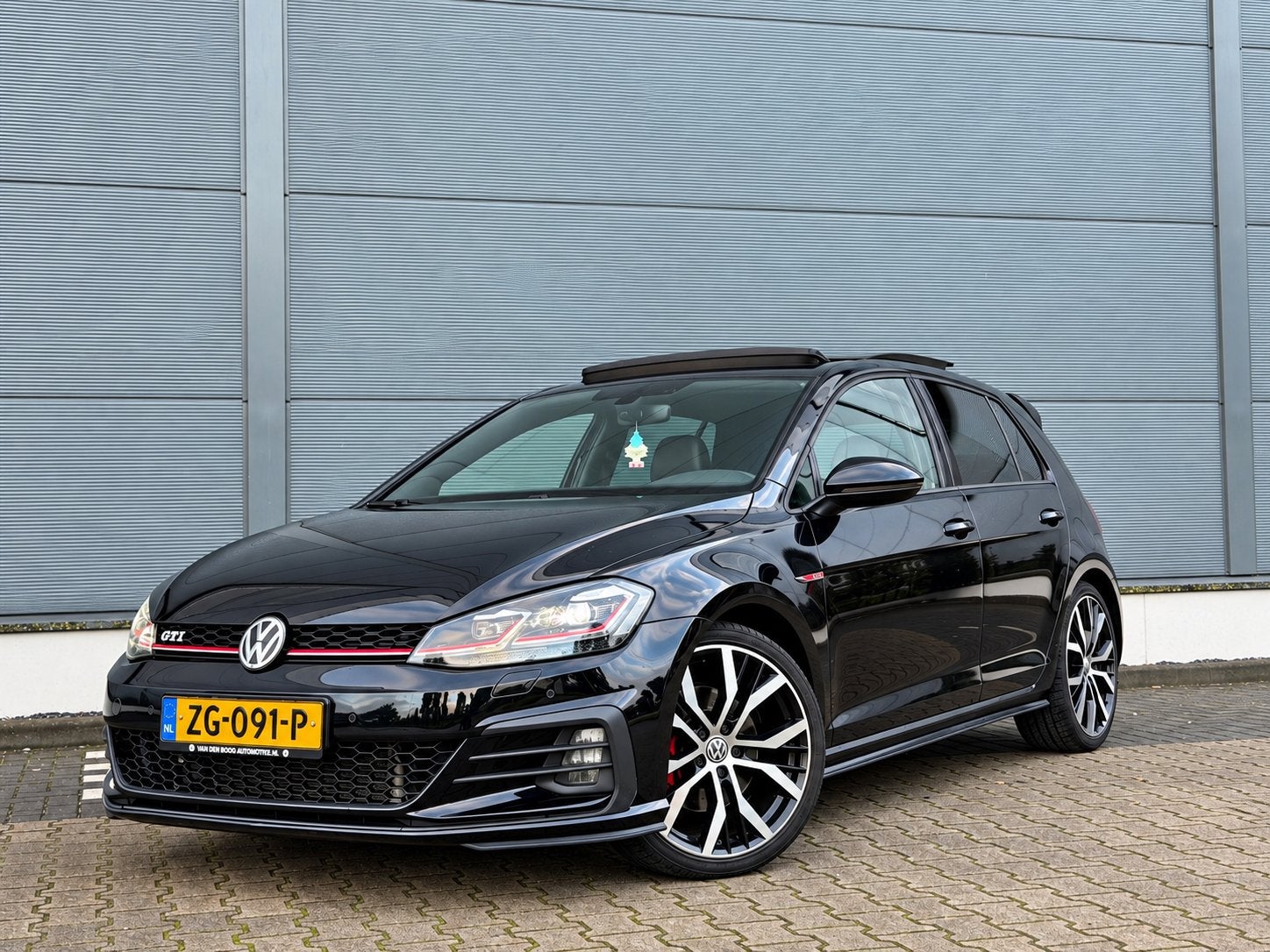 Foto 4 van Golf 7.5 GTI DSG | Pano | Leder | Virtual Cockpit | 19"