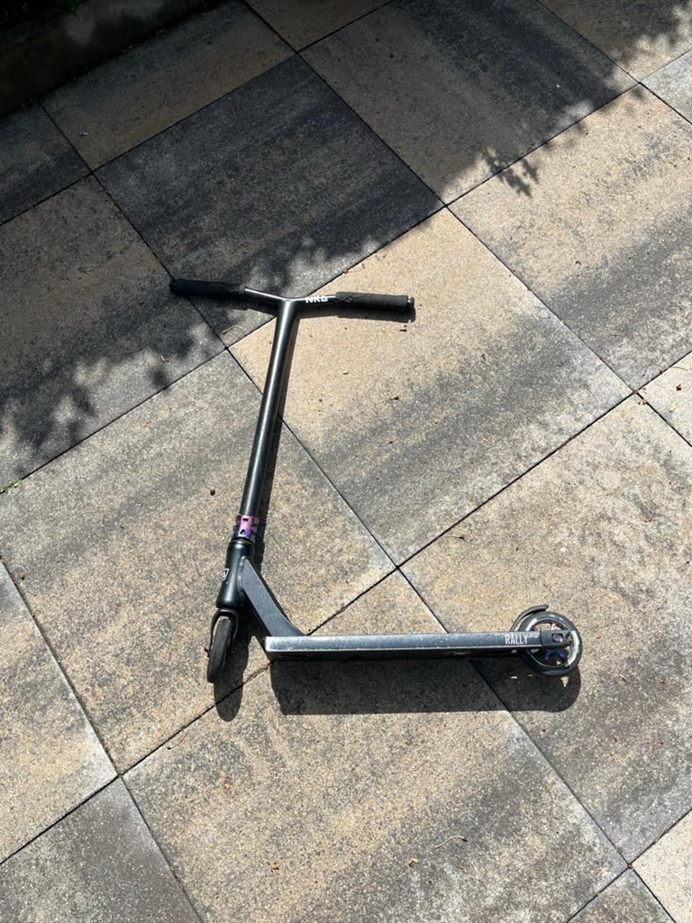NKD Stuntstep - Gebruikt maar in goede staat, Fietsen en Brommers, Steps, Ophalen of Verzenden, Zo goed als nieuw, Gewone step
