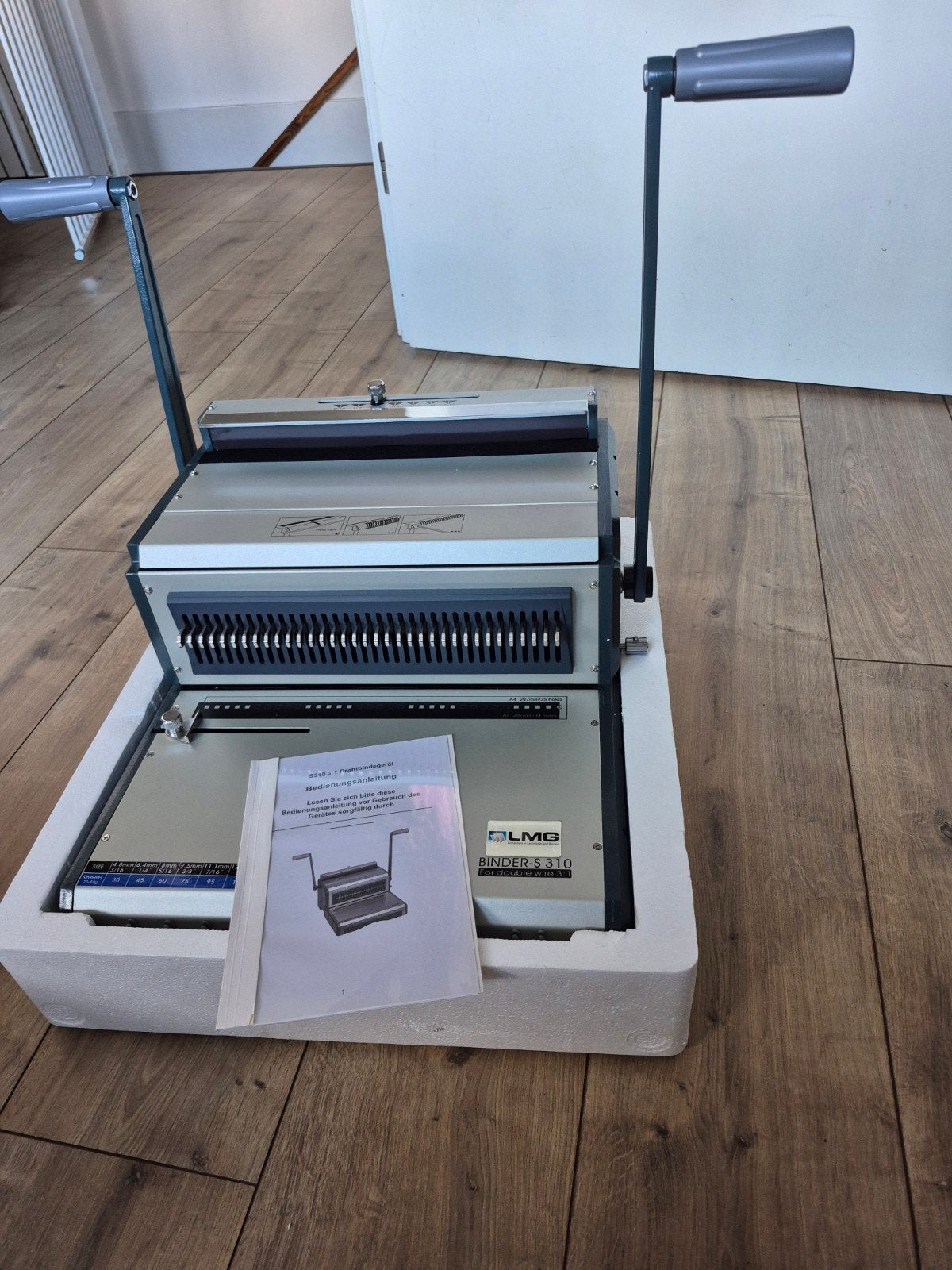 Pons- en bindmachine LMG S310 met Warrior Corner Cutter, Diversen, Ophalen, Gebruikt