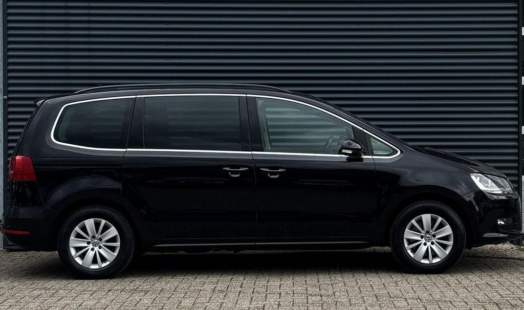 Volkswagen Sharan 1.4 TSI 150PK Comfortline 7-persoons Clima, Auto's, Volkswagen, Euro 5, Stof, Zwart, 4 cilinders