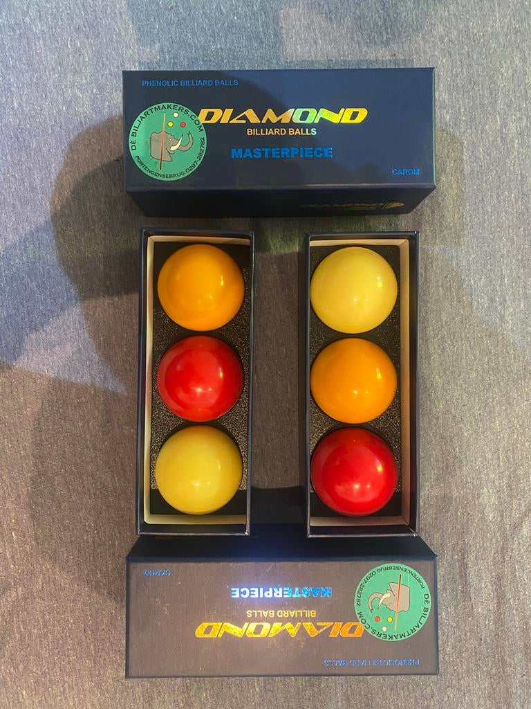 Diamond Masterpiece Biljartballen Carambole 61.5mm, Ophalen of Verzenden, Zo goed als nieuw, Keu of Ballen
