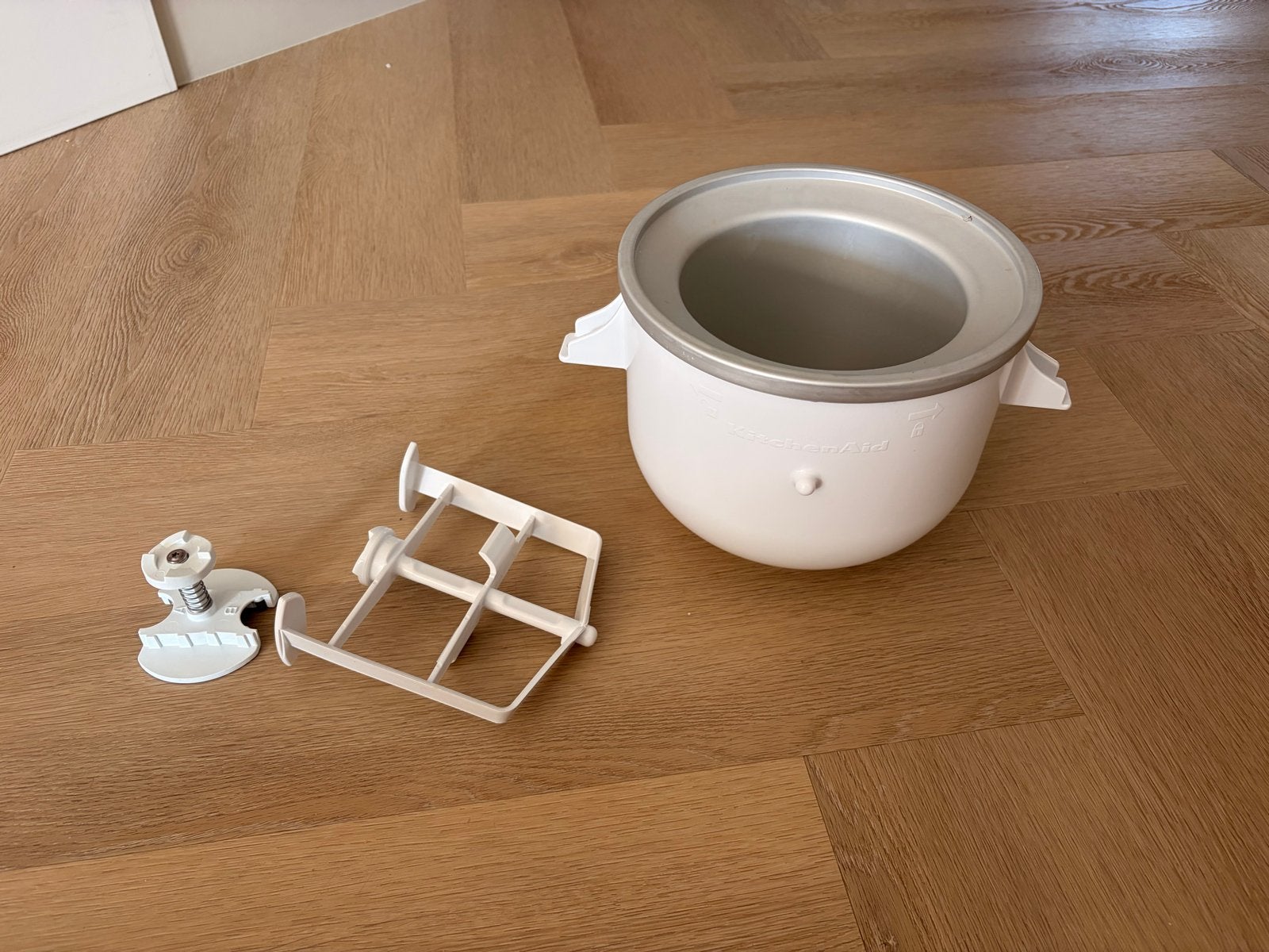 KitchenAid IJsmaker Opzetstuk voor Keukenrobot, 1 tot 2 liter, Ophalen of Verzenden, Zo goed als nieuw, Vaatwasserbestendig