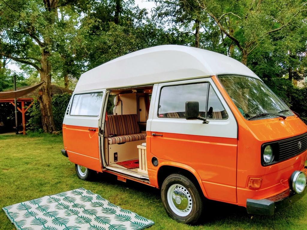 Volkswagen T3 2.0 liter luchtgekoelde benzinemotor, Caravans en Kamperen, Campers, Buscamper of Camperbus, Koelkast, Volkswagen