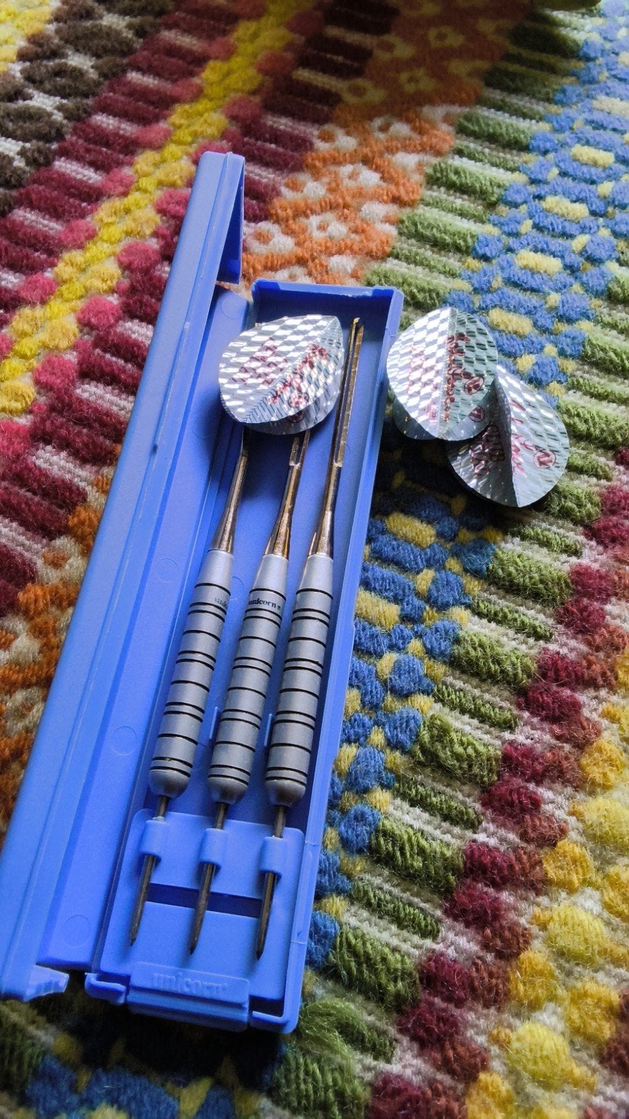 Vintage dartpijlen in etui, unicorn. 25 gram, Ophalen of Verzenden, Gebruikt, Pijlen