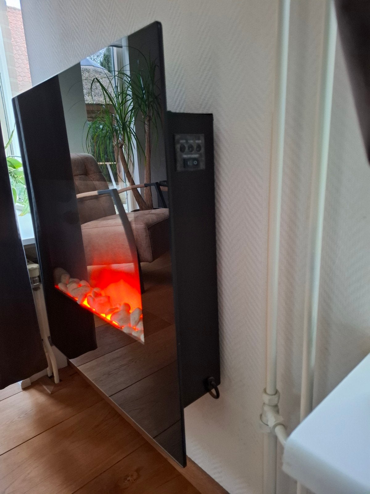 Wandhaard, Ophalen, Hangende haard, Elektrische haard