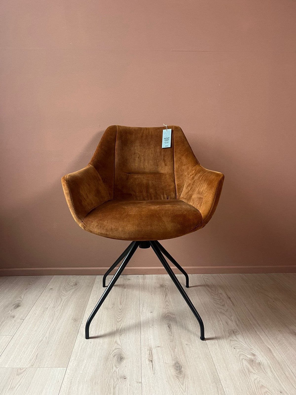 COMODO Carbina, Huis en Inrichting, Stoelen, Zo goed als nieuw, Stof, Bruin, Ophalen