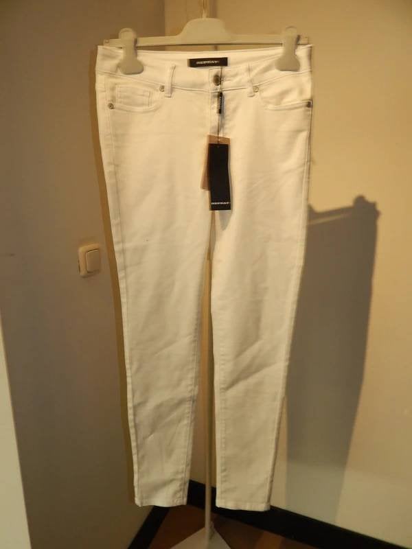 Repeat witte broek aansluitend model zakken Nieuw M
