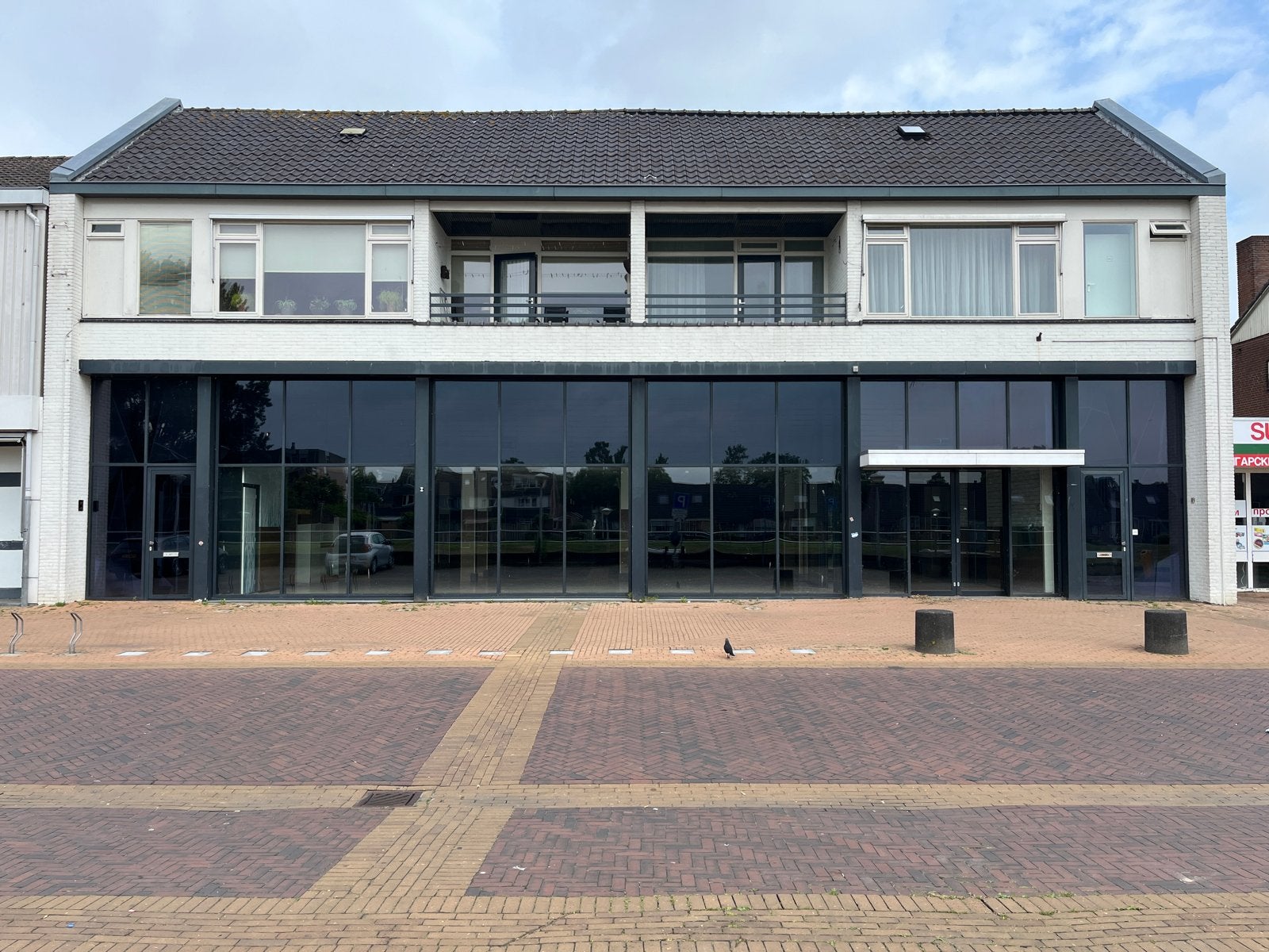 Ruim Gevelpand met Openslaande Deuren - 2 Aparte Delen, Ophalen, Kunststof, Gebruikt, Overige typen