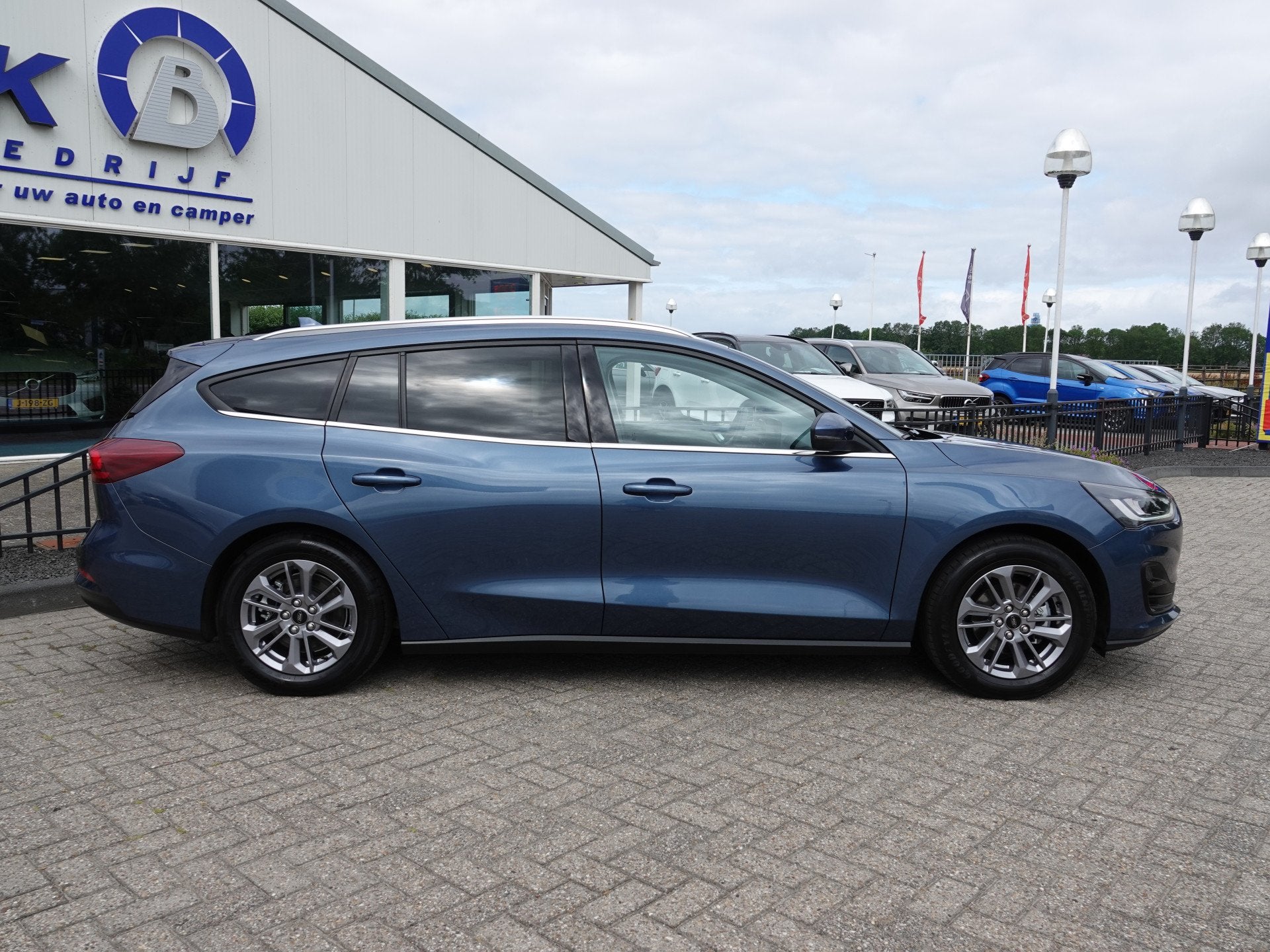 Ford FOCUS Wagon 1.0 EcoBoost Hybrid Titanium AUTOM. | PDC V, Auto's, Stof, Gebruikt, Euro 6, Blauw