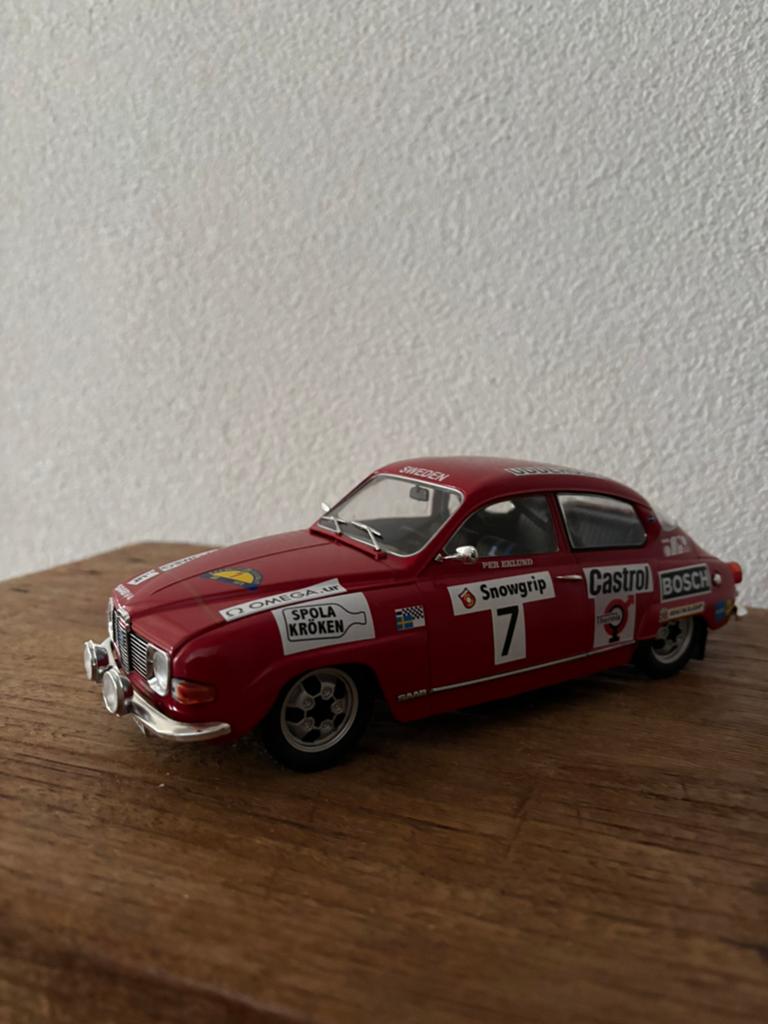 SAAB 96 Rallye 1:18 Groot model, Ophalen of Verzenden, Zo goed als nieuw, Overige merken