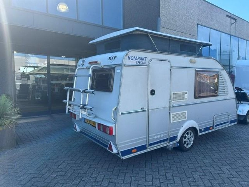 Kip Kompakt Special 37 	EKV MOVER+VOORTENT+ FIETSENDR, Overige typen, Kip, Tot en met 2, Bedrijf