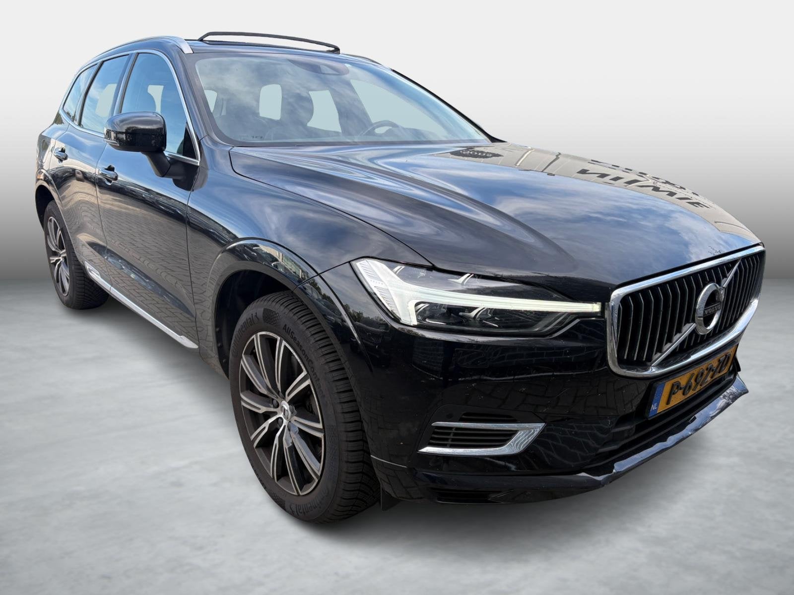 Volvo XC60 2.0 Recharge T8 AWD Inscription | Harman Kardon A, Auto's, Gebruikt, Euro 6, 138 €/maand, Zwart