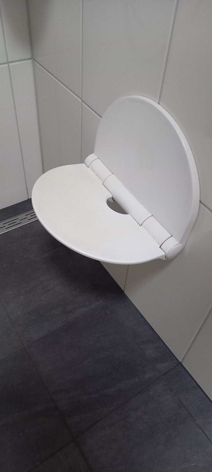 Douchestoel voor aan de wand, kunststof 37 cm breed, Ophalen of Verzenden, Overige typen