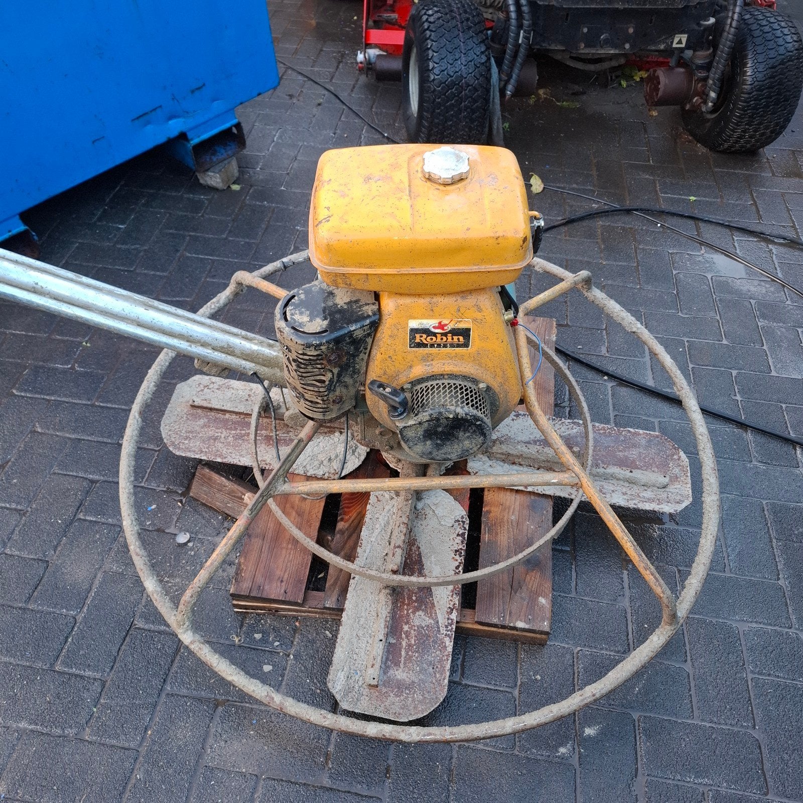 VLINDER MACHINE ROBIN BENZINE, Doe-het-zelf en Verbouw, Ophalen of Verzenden