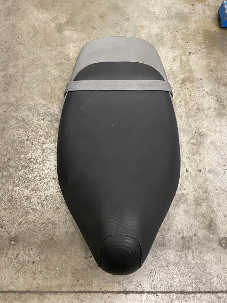 Gilera runner 125cc 180cc fx fxr zadel nette staat, Ophalen of Verzenden